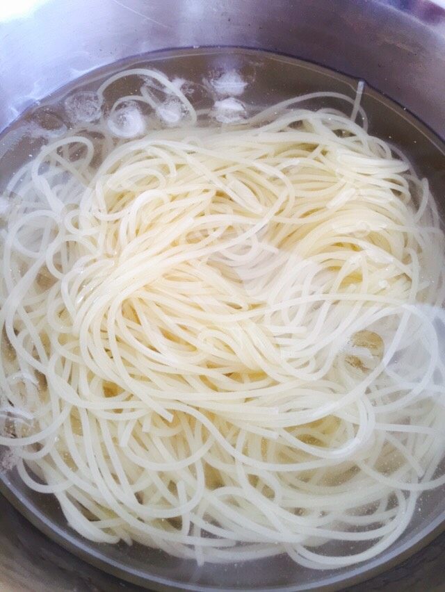 Steps to make Black Pepper Spaghetti