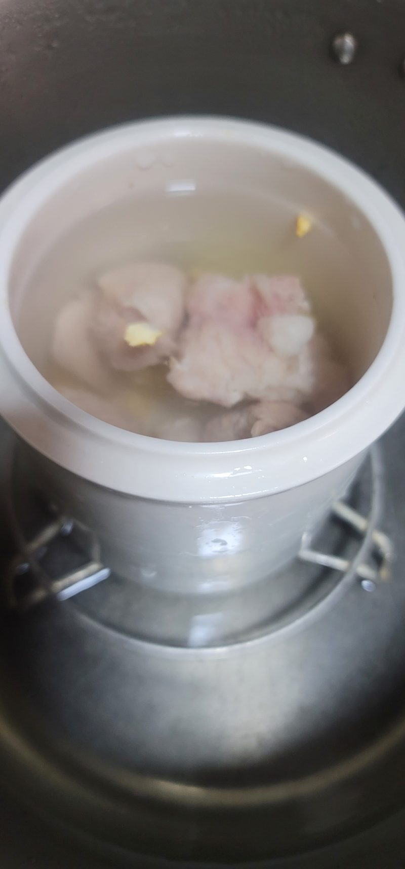 Steps for Cooking Codony and Lean Meat Soup