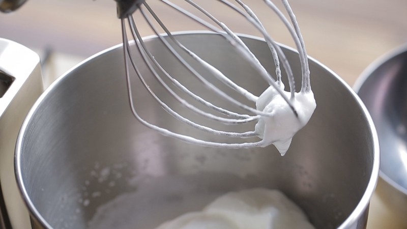 Steps for Making American Blueberry Pancakes