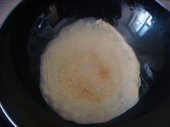 Steps for Making Egg and Vegetable Pancake