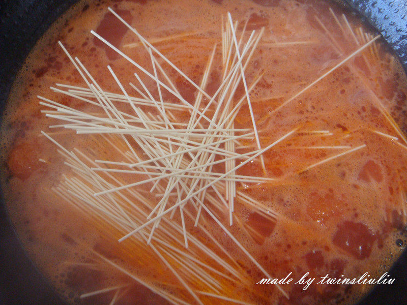 Step-by-step Cooking of Tomato and Egg Dragon Whisker Noodle Soup