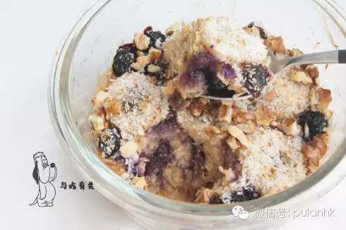 Blueberry Baked Oatmeal by: Blueberry Food Contributor from Blueberry High-Tech Cooking Steps