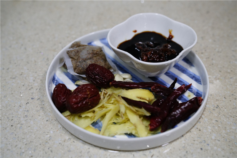 Steps to Make Crispy Braised Chicken Feet