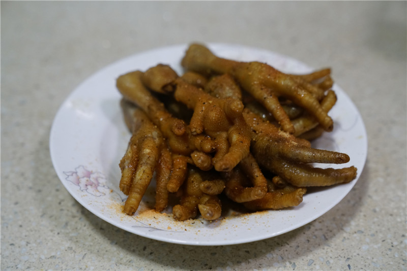 Steps to Make Crispy Braised Chicken Feet