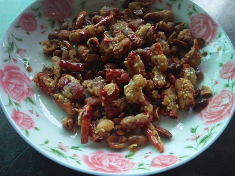 Crispy Spicy Peanut with Chili