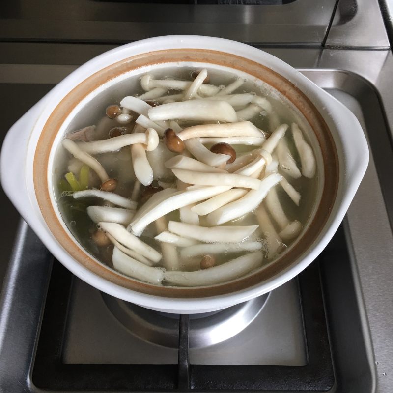 Steps for Making Mushroom and Winter Melon Pork Rib Soup