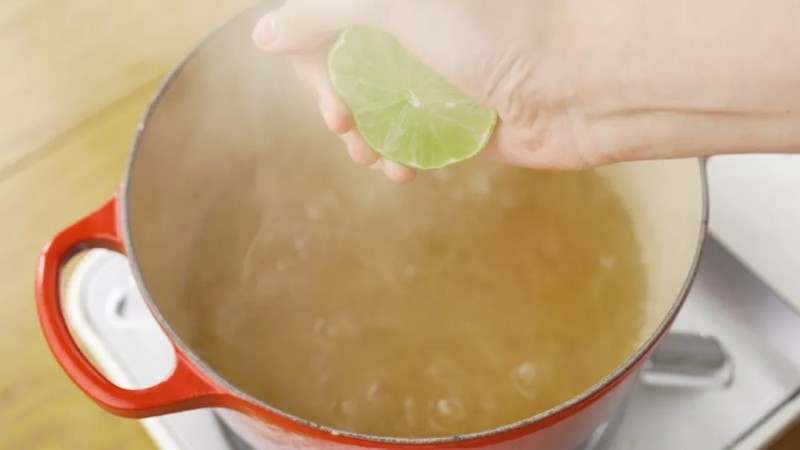 Steps for making Lemongrass and Lime Jelly