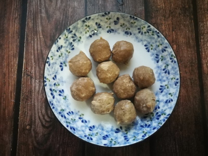 Steps for Stewed Beef Balls with Enoki Mushrooms and Tofu Skin