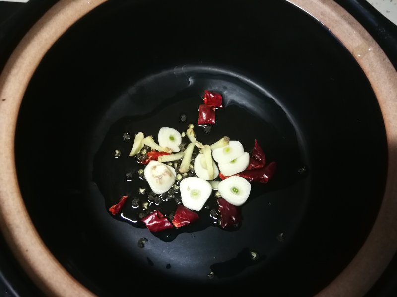 Steps for Stewed Beef Balls with Enoki Mushrooms and Tofu Skin