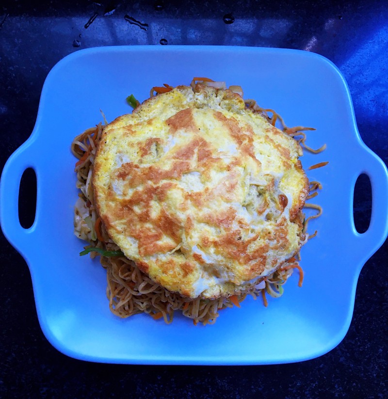 Steps for Cooking Fried Egg Noodles with Cabbage