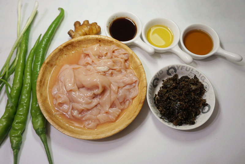 Stir-Fried Duck Intestines with Minced Sprouts - Cooking Steps