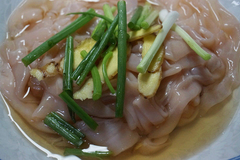 Stir-Fried Duck Intestines with Minced Sprouts - Cooking Steps