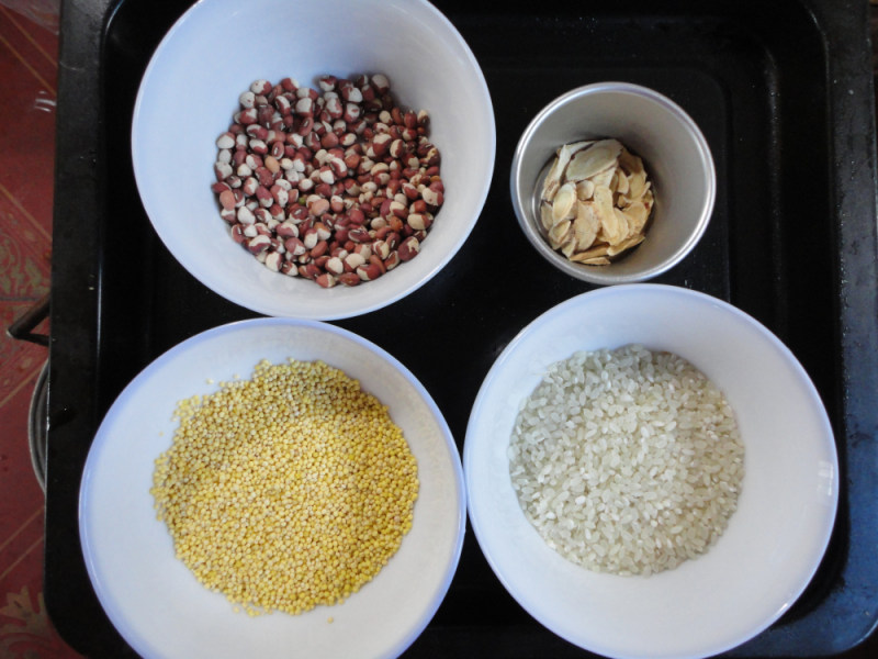 Steps for Making Astragalus Congee