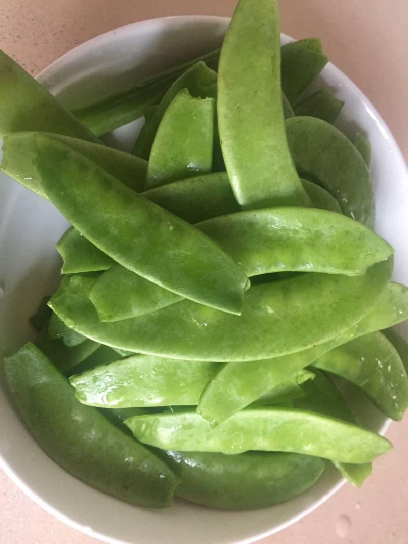 Steps for Stir-Fried Pork with Green Beans