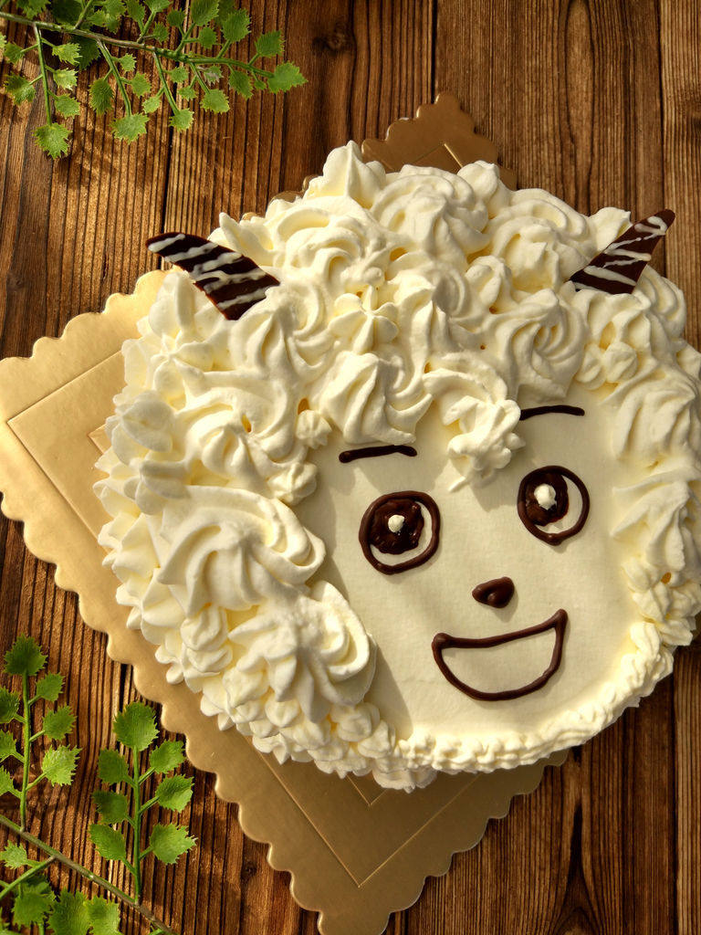 Quick Hand Happy Lamb Birthday Cake