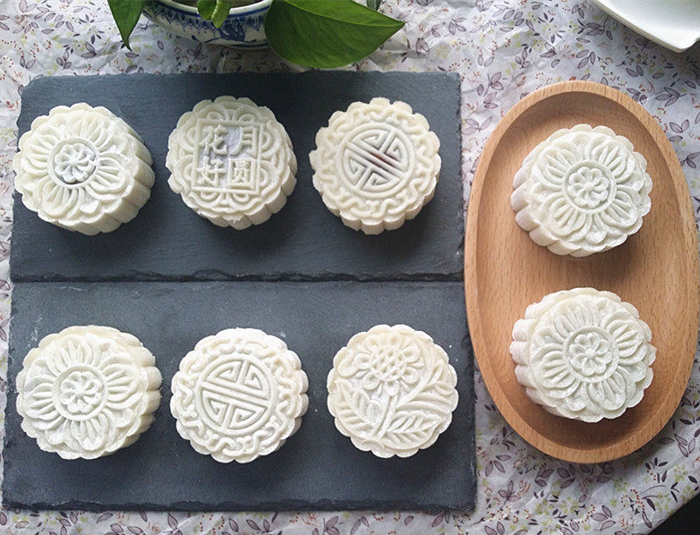 Steps to Make Snow Skin Mooncake