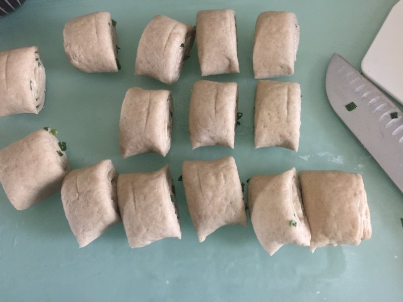 Steps for making Scallion Whole Wheat Rolls