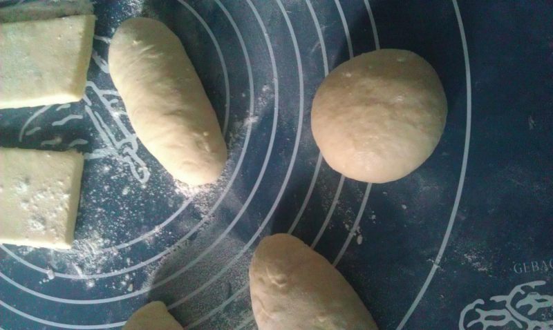 Steps for Making Sesame Layered Bread