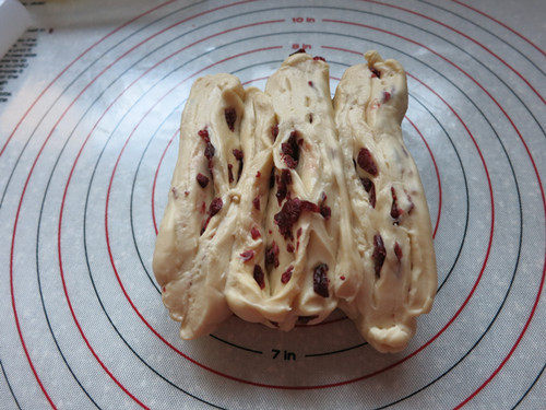 Steps for Making Cranberry Mille-Feuille Toast