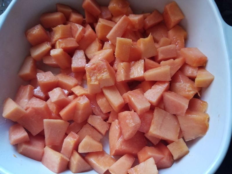 Steps for Making Papaya Rock Sugar Stewed Bird's Nest