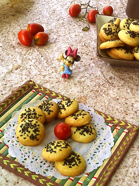 Sesame Cookies