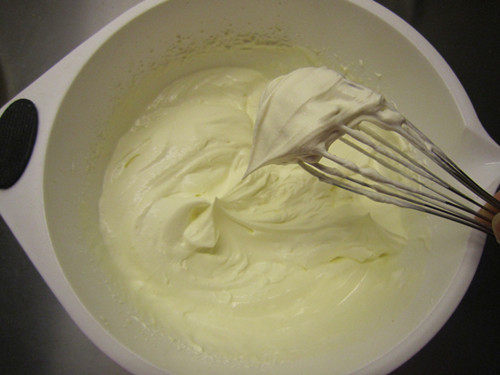 Steps for Making Fresh Cream Birthday Cake