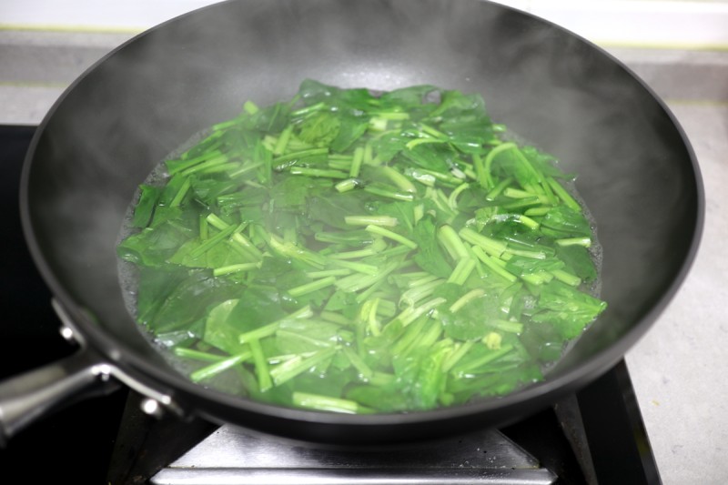 Steps for making Shrimp Ball Spinach Soup