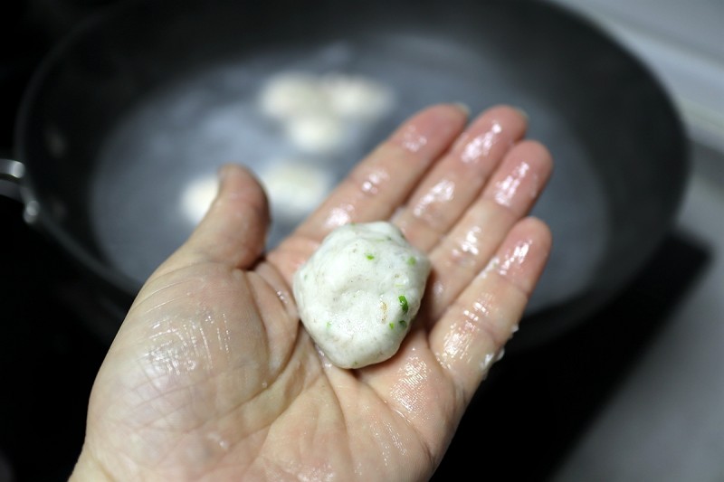 Steps for making Shrimp Ball Spinach Soup