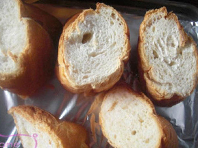 Steps for Making Golden Pudding Baguette