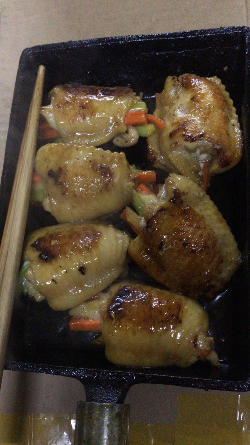 Steps for Making Stuffed Chicken Wings with Fruits and Vegetables