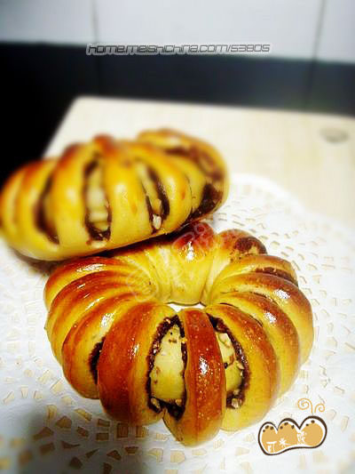 Red Bean Peanut Bread Ring (Cold Fermentation Method with Pre-ferment) - Sweet Bread Series