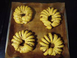 Red Bean Peanut Bread Ring (Cold Fermentation Method with Pre-ferment) - Sweet Bread Series Making Steps