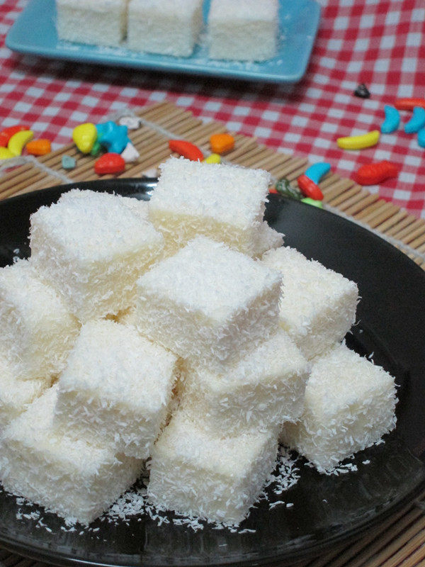 Smooth and Soft Fresh Milk Snow Cake