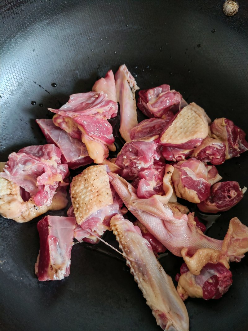 Step-by-Step Instructions for Boneless Duck with Beans