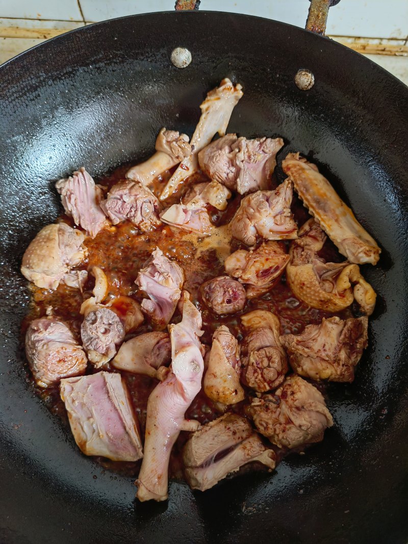 Step-by-Step Instructions for Boneless Duck with Beans