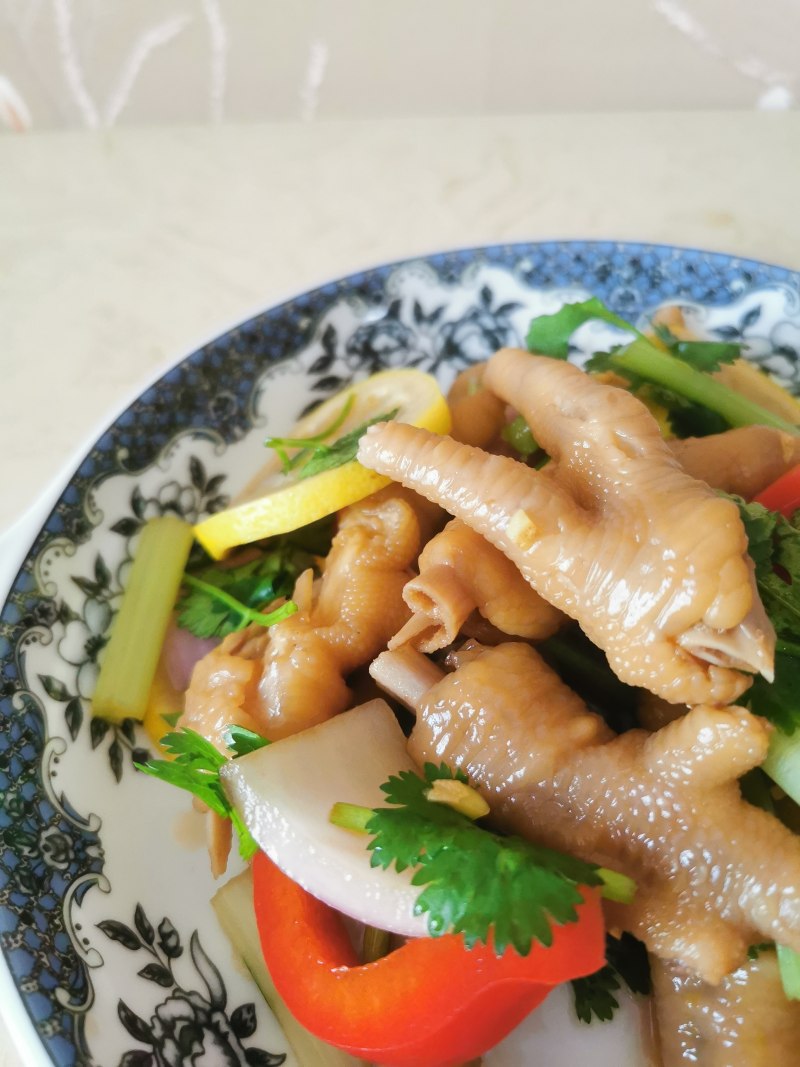 Lemon Pickled Chicken Feet