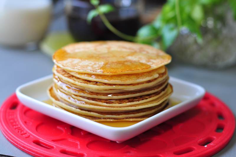 Steps for Making Maple Syrup Hot Pancakes