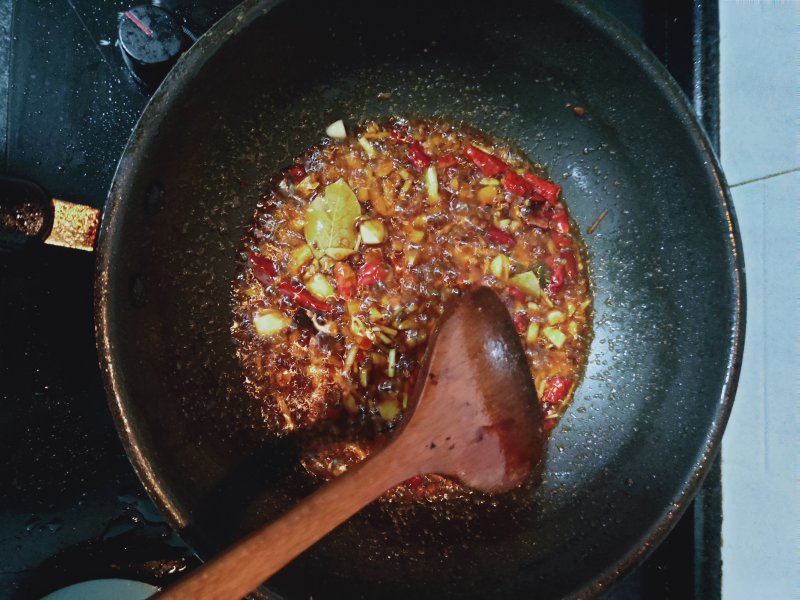 Tujia Grilled Fish Steps