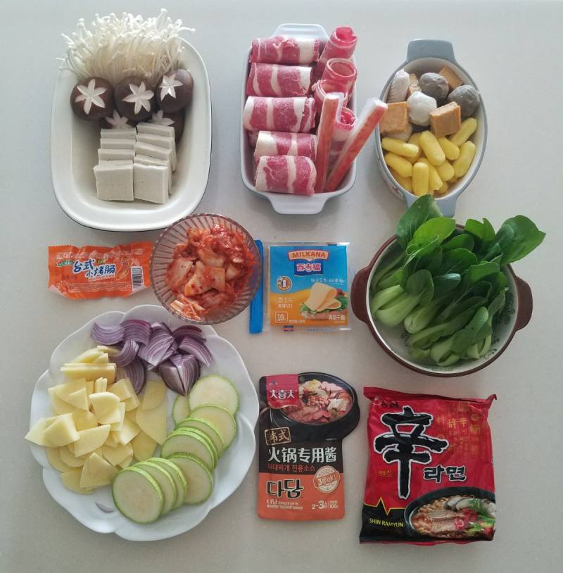 Cheese Rice Cake Army Hot Pot Cooking Steps