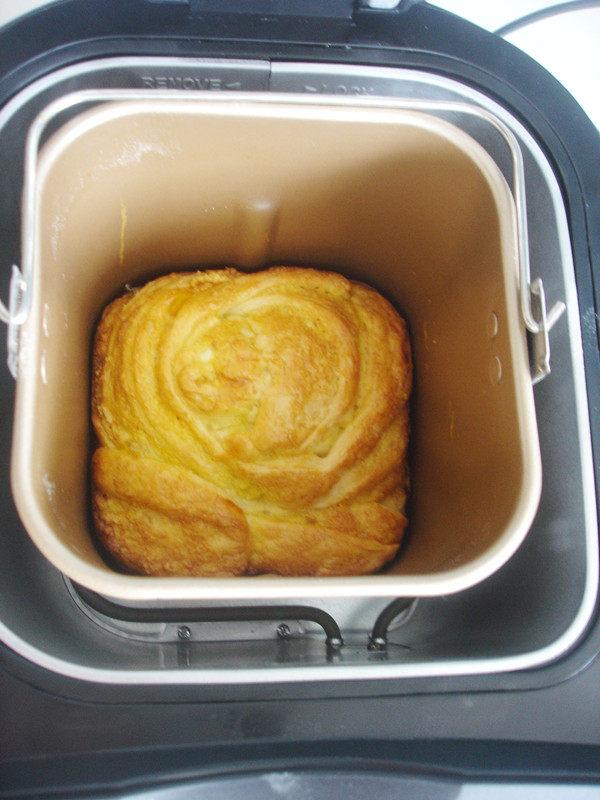 Steps for Making Coconut Bread from Bread Machine