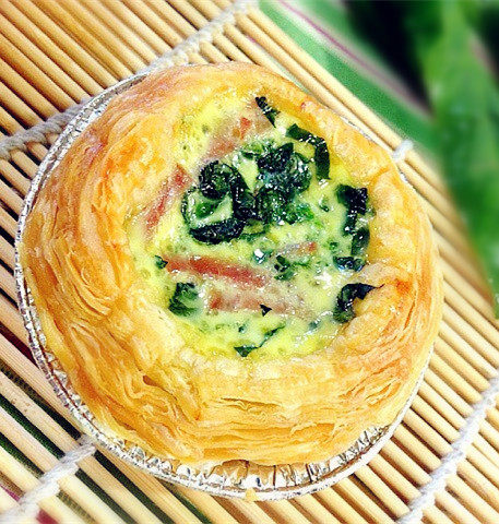 Spinach and Salted Egg Tart