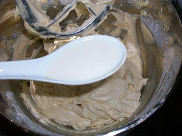 Butter Cake@@Cheese and Walnut Butter Cake Cooking Steps