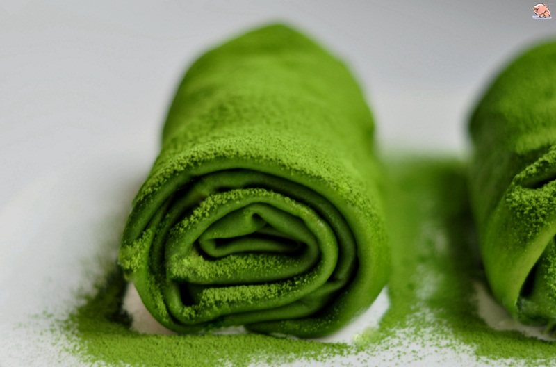 Steps for Making Matcha Towel Roll