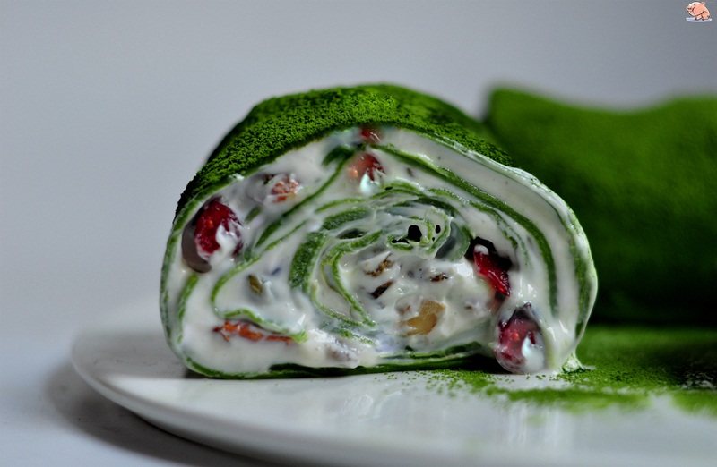 Steps for Making Matcha Towel Roll