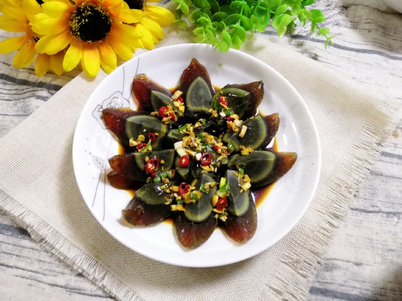 Soy Sauce and Vinegar Dressed Century Egg