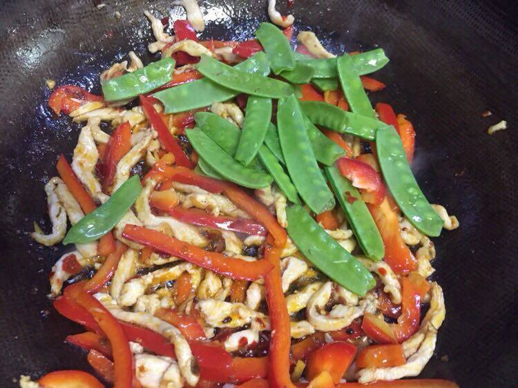 #Spring Vegetables# Colorful Bean and Chicken Stir-Fry Cooking Steps