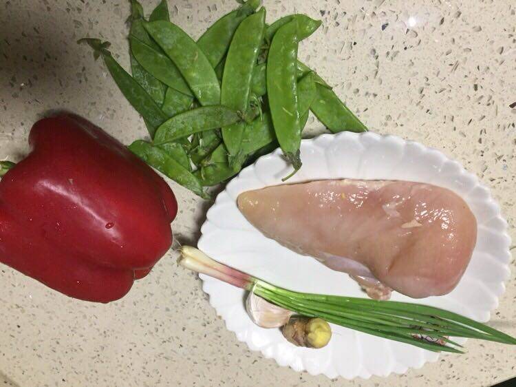 #Spring Vegetables# Colorful Bean and Chicken Stir-Fry Cooking Steps