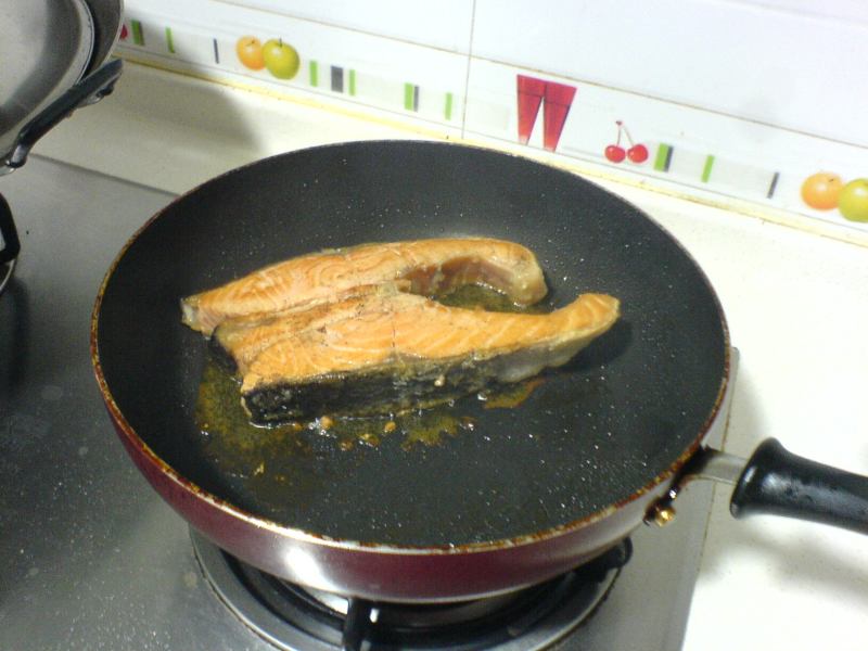 Thai-style Salmon Cooking Steps