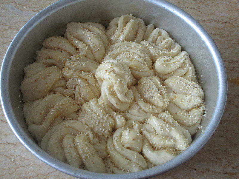 Steps for Making Hand-Torn Bread