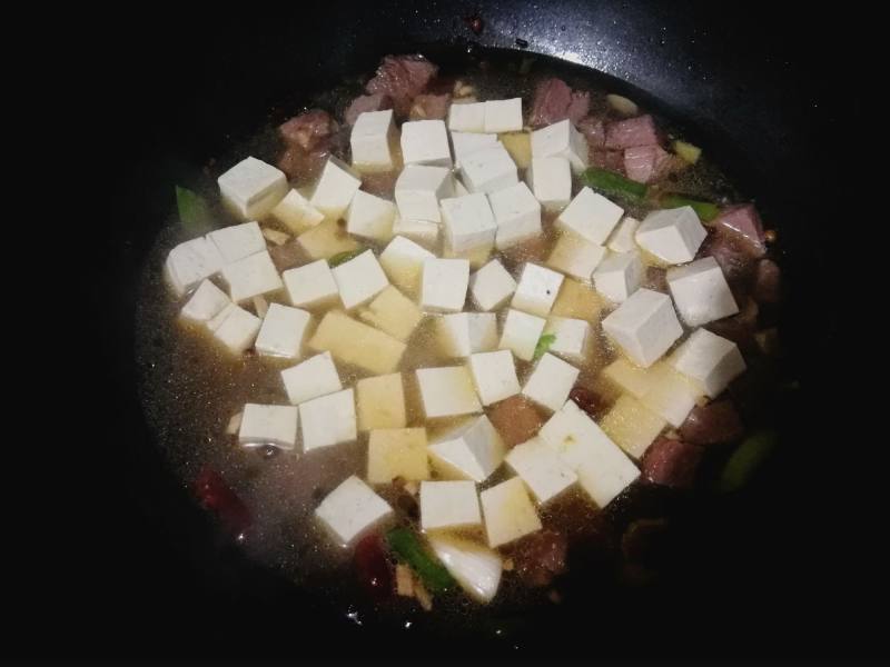 Steps for Cooking Beef Stewed Tofu